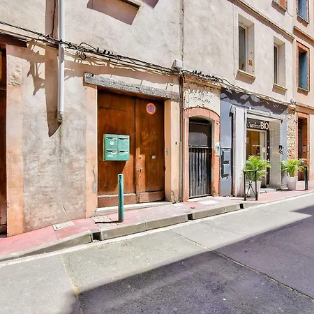 Lovely 32m² - Saint-cyprien-republique Apartamento